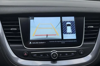 Opel Grandland X 1.6 Turbo Hybrid Business Elegance 225 PK Automaat | Trekhaak | Camera | Keyless | Elektrische achterklep | Climate control | Stoelverwarming | Dakrails / 37