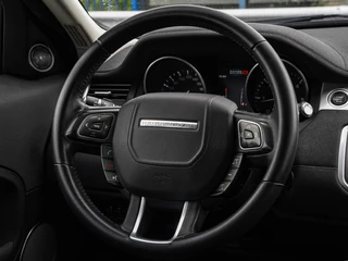 Land Rover Range Rover Evoque 2.2 TD4 4WD 150 PK Pure | Trekhaak | Leder/Alcantara |  Cruise control | Parkeersensoren | 17" / 17