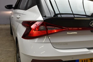 HYUNDAI I20 1.0 T-GDI 48V MHEV 100pk Comfort I Navi + Camera / 29