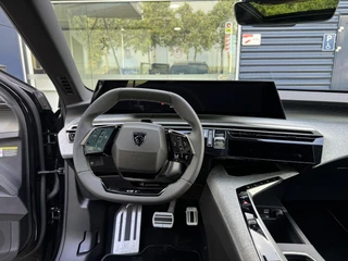 Peugeot 5008 1.6 Plug-in Hybrid 225 PK GT 7 Persoons | Apple Carplay/Android Auto | Climate Control | lichtmetalen velgen 20 Inch | Panorama Dak | Verwarmde Voorstoelen / 18