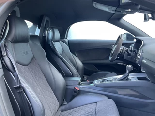 Audi TT RS Roadster TT 2.5 400pk 5-Cil Quattro B&O Camera Stoelverw. 20 Inch / 23