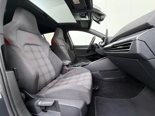 Volkswagen Golf 2.0 TSI GTI 265PK | APPLE CARPL. ADNROID AUTO | ACC | PANORAMA DAK | 360° CAMERA | STOEL/STUUR VERWARMING | / 45