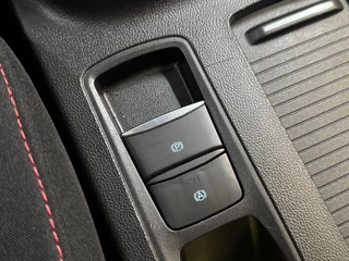 Ford Focus Wagon 1.0 EcoBoost MildHybrid ST Line | ACC | Camera | Navi | Carplay | Clima | PDC voor + achter | Lm velgen | ( Vestiging - Vianen, 0347-371248 ) / 33