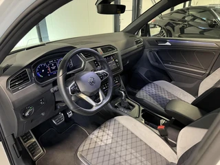 Volkswagen Tiguan 1.5 TSI R-Line Pano Head-up Trekhaak VOL! / 2