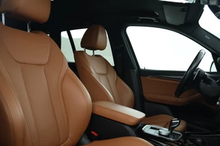 BMW X3 xDrive30e High Executive  360°cam, Stoelverwarming, Volleder, Carplay, interieur voorverwarming/(koeling) / 29
