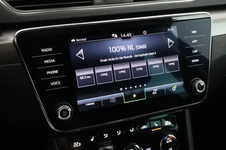 Skoda Superb Combi 1.4 TSI 218pk iV Business Edition Trekhaak Memory Stoelverwarming Virtual Cockpit Navigatie / 23