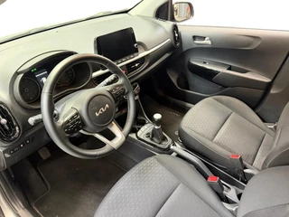Kia Picanto 1.0 DPi DynamicLine RESTERENDE FABRIEKSGARANTIE T/M 2033 | Apple Carplay / Android Auto | Lichtsensor | Cruise Control | Camera Achter | 14"Lichtmetalen Velgen | Airconditioning / 19