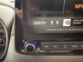 Hyundai Kona 1.6 GDi HEV Fashion Automaat  KRELLAUDIO/CAMERA/DODEHOEK/KEYLESS/NAVI/HUD/ADAPT.CRUISE / 38
