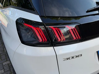 Peugeot 3008 1.2 PureTech Blue Lease Allure  Distributieriem is / wordt vervangen / 54