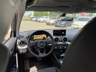 Audi Q2 35 TFSI * Panoramadak * Virtual Cockpit * Keyless * Leder / 23
