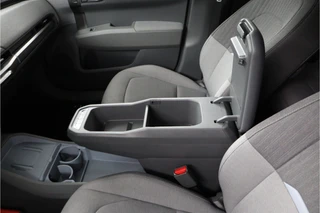 Kia EV3 Plus 81.4 kWh  - SOH 98,8% - Stoel/stuurwiel verwarming - Adaptieve Cruisecontrole - LED lampen - V2L - Fabrieksgarantie tot en met 03-2032 / 61