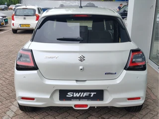 Suzuki Swift 1.2 SELECT SMART HYBRID  Direct Leverbaar | Tot 10 JAAR GARANTIE!  Inclusief € 2.400,- Voorraad Voordeel / 5