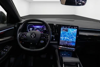 Renault Austral 1.2 E-Tech Full Hybrid Iconic 200PK Massage | 360° Camera | 20" LM | Winterpakket / 7