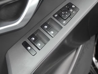 Kia Niro EV DynamicLine 64.8 kWh Automaat - SOH 98,9% - Navigatie - Adaptieve Cruise Control - Apple/Android Carplay - Climate Control - Fabrieksgarantie Tot 2031 / 21