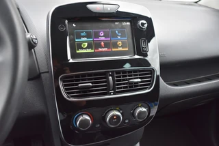 Renault Clio 0.9 TCE LIMITED CARPLAY / DEALER ONDERHOUDEN / 27