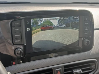 HYUNDAI I10 1.0i 67pk Comfort Smart / Automaat / Navigatie + Camera / Cruisecontrol! / / 16