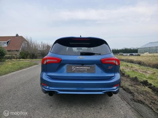 Ford Focus Wagon 2.3 ST-3 / Performance Pack / Pano / HUD / 43