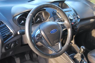 Ford EcoSport 1.0 EcoBoost 125pk Titanium / 13