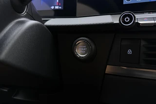 Opel Astra Electric 54 kWh Business Edition | 18" LM-Velgen | Black Pakket | Privat Glass | AGR Stoelen | Camera | Navigatie | Winter pakket | / 35