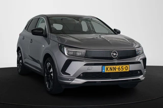 Opel Grandland 1.6 Turbo Plug-In Hybrid 4x4 Ultimate 300 PK Afneembare Trekhaak Stoel-Stuurverwarming / 2