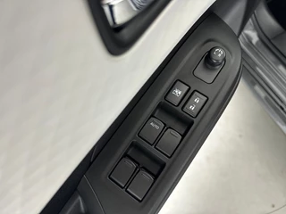 Suzuki Swift 1.2 Comfort Smart Hybrid | €2.600,- voorraadkorting! / 25