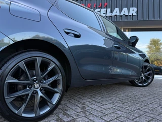 SEAT Leon 1.4 TSI eHybrid PHEV FR 204PK Trekhaak Camera Carplay ACC / 6
