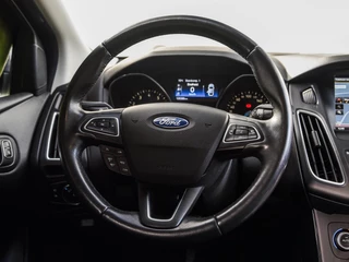 Ford Focus Wagon 1.0 Titanium Edition Xenon | Keyless | Navi | Camera | Stoel+stuurverwarming | Cruise control | PDC v+a / 5