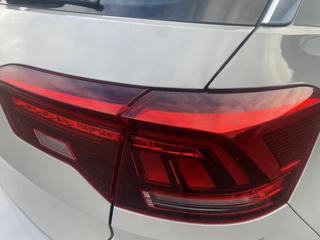 VOLKSWAGEN T-Roc 1.0 TSI 110pk Life Business / 11