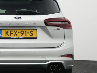 Ford Focus Wagon 1.0 EcoBoost Hybrid ST Line X Private lease €539 p.m. / 53