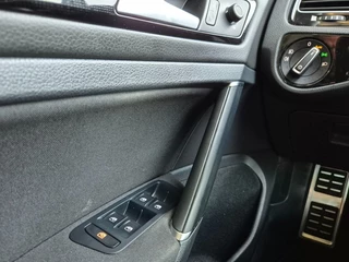 Volkswagen Golf 1.0 TSI HIGHLINE Sound, Stoelverwarming, Carplay, ALL IN prijs! / 17