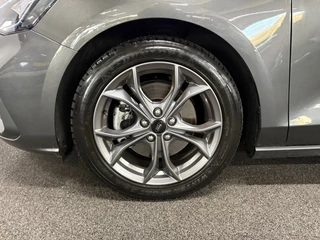 Ford Focus Wagon 1.0 EcoBoost Hybrid ST Line Business/ Nederlandse auto/ Eerste eigenaar/ Achteruitrijcamera/ Parkeersensoren / 10