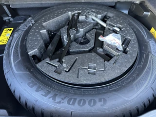Jeep Renegade 4xe 240 Plug-in Hybrid The North Star (Elektrisch Schuifdak - Navigatie - Apple Carplay - Camera - Stoel & Stuurverwarming - LED) / 32