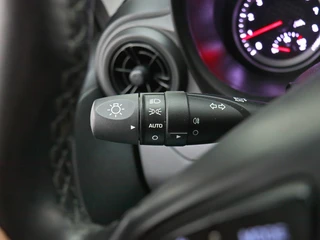 Hyundai i10 1.2 automaat | 15" LMV | Airco | Parkeersensoren / 23