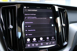 Volvo XC60 2.0 T6 Plug-in hybrid AWD Plus Black Edition  | Panoramadak | H/K | Camera | Leder / 20