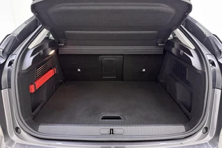 Citroen C4 1.2 Puretech 130pk Automaat Shine Pack Business | Navigatie | Adapt. Cruise control | Lederen stoelen elektrisch en verwarmd | Head-up display | Keyless | Apple Carplay/Android Auto | 18" Lichtmetalen velgen / 11