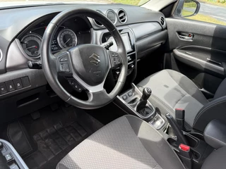 Suzuki Vitara 1.0 Boosterjet Select / 6