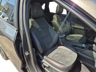 Ford Kuga 2.5 PHEV Vignale | Climate Control | Cruise Control | Navigatie | Camera | Stoelverwarming | Panoramadak | Stoelverwarming voor en achter | / 10