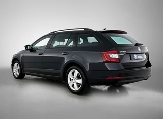 Škoda Octavia Combi 1.5 TSI Greentech Ambition Stoelverwarming | Navigatie | Parkeersensoren | Airco / 8