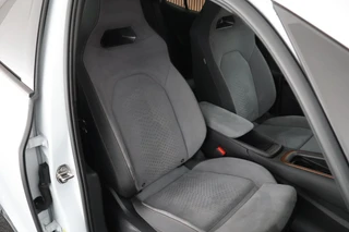 CUPRA Born Performance One 204pk 62 kWh SOH 91% Keyless Stoelverwarming Camera Navigatie ACC / 2