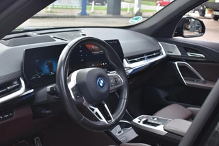 BMW X1 xDrive30e M-Sport | 1e Eigenaar | Schuifdak | Leder | Trekhaak | 12 mnd BOVAG garantie | Whatsapp 06-53188999 / 10