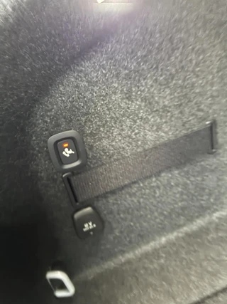 Polestar 2 Long Range Dual Motor 82 kWh | SOH 99,75% | AWD | Wegklapbare trekhaak | Memory Stoelen | 20" LM-Velgen | 360 Camera | ECC | Parkpilot | Elektrische Achterklep / 38