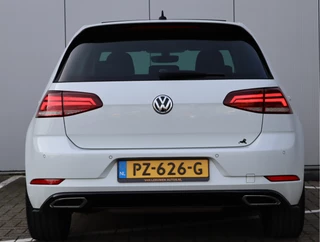 Volkswagen Golf 1.0 TSI Highline R-line  | Panoramadak | Camera | Virtual | LED / 7