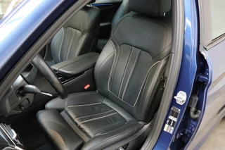 BMW 5 Serie Touring 530e High Executive M Sport Pakket Automaat  / Live Cockpit Professional / SOH 87% / Panoramadak / Trekhaak / Driving Assistant Professional / Comfortstoelen / Laserlight / Head-Up Display / Adaptief Onderstel / DAB / Parking Assistant / Hifi / 18
