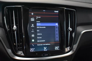 Volvo V60 2.0 T4 | Leder | Carplay | Trekhaak | Climate Control | / 16