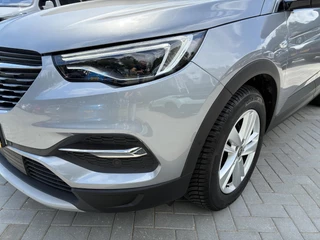 Opel Grandland X 130 PK 8-Traps Automaat | Climate control | Panorama dak | Winterpakket | Navigatie | Parkpilot | LM-Velgen | Trekhaak | AGR | Xenon verlichting / 20