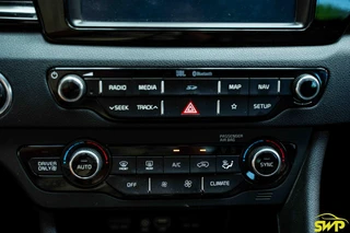 Kia Niro 1.6 GDi Hybrid ExecutiveLine | Leer | Memory | JBL | ACC | Dodehoek | Navi | Cam / 16