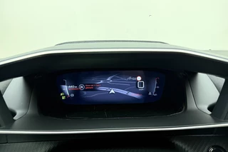 Peugeot 2008 1.2 PureTech GT 130 PK | Handgeschakeld | Camera | Climate Control | Adaptive Cruise Control | 3-D Instrumentenpaneel | Start/stop | 1e eigenaar | BTW auto / 30