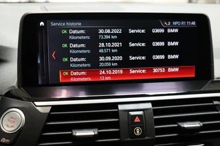 BMW X3 xDrive30i High Executive xLine Automaat  / Panoramadak / Trekhaak / Sportstoelen / Leder / 19 Inch / Driving Assistant Plus / Hifi / LED / Head-Up Display / Achteruitrijcamera / Stoelverwarming / Adaptief Onderstel / Multifunctioneel Instrumentenpaneel / 30