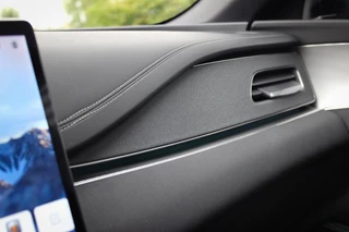 Byd SEAL 6 Touring 1.5 DM-i Comfort Lite // Long Range 19 kWh | Panoramadak | 360 camera | Sfeerverlichting | Smartphone Key | CarPlay & Android Auto | Fabrieksgarantie / 33