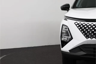 Omoda 5 SHS 1.6 T-GDi SHS-H Premium  - FULL OPTIONS - Schuif/kantel dak - Adaptieve cruisecontrol - Sfeerverlichting - Apple Carplay - Android Auto 7 Jaar of 150.000km Fabrieksgarantie / 14